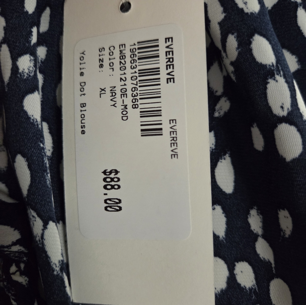 Evereve - Long Sleeve Top - Size XL - Picture 12 of 13